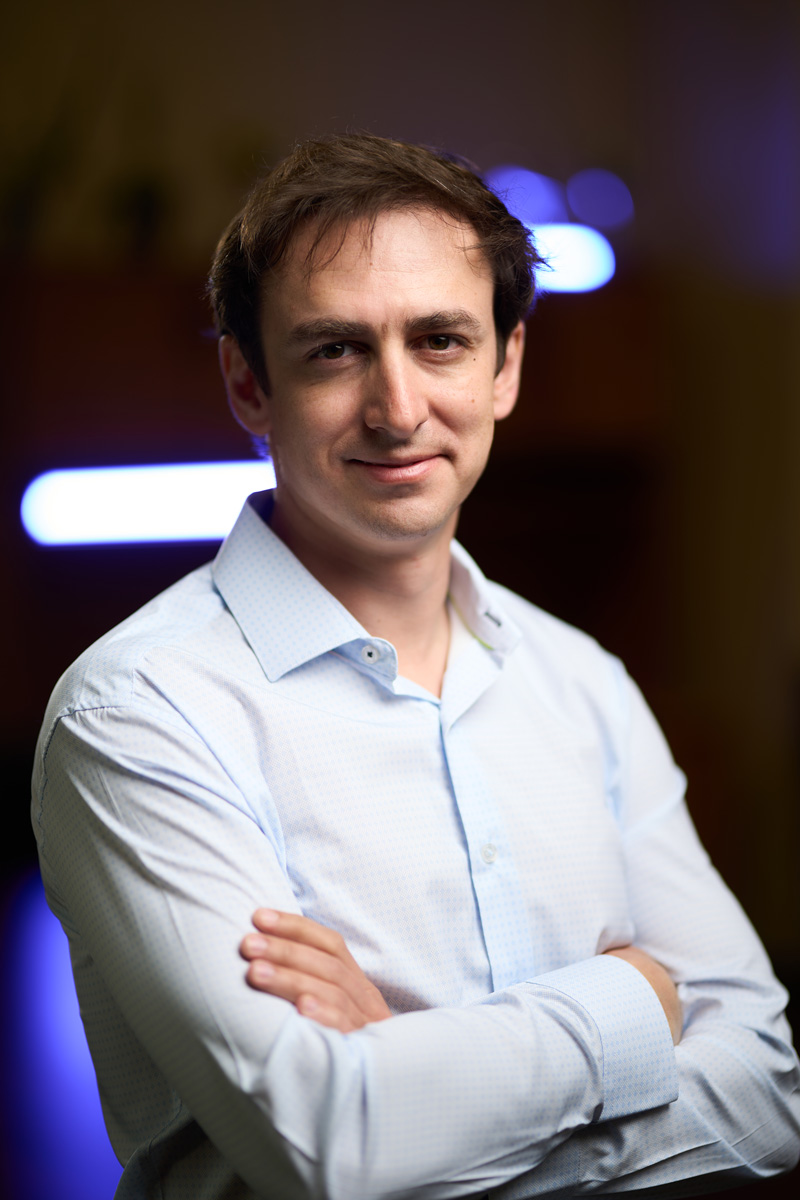 dima-bristol-investor-relations